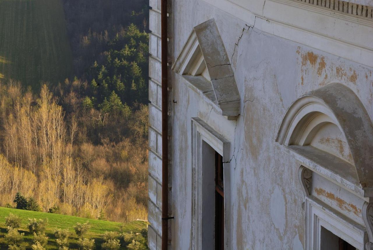Hotel Zunica Ospitalita Dal 1880 Civitella Del Tronto Exterior foto